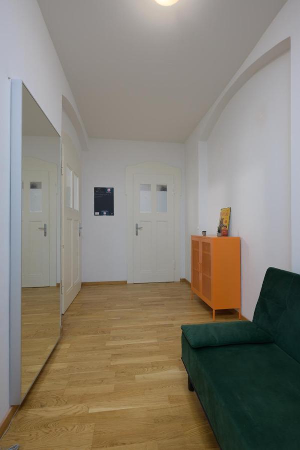 Arbio I Retro Apart Near Leipzig Hauptbahnhof מראה חיצוני תמונה
