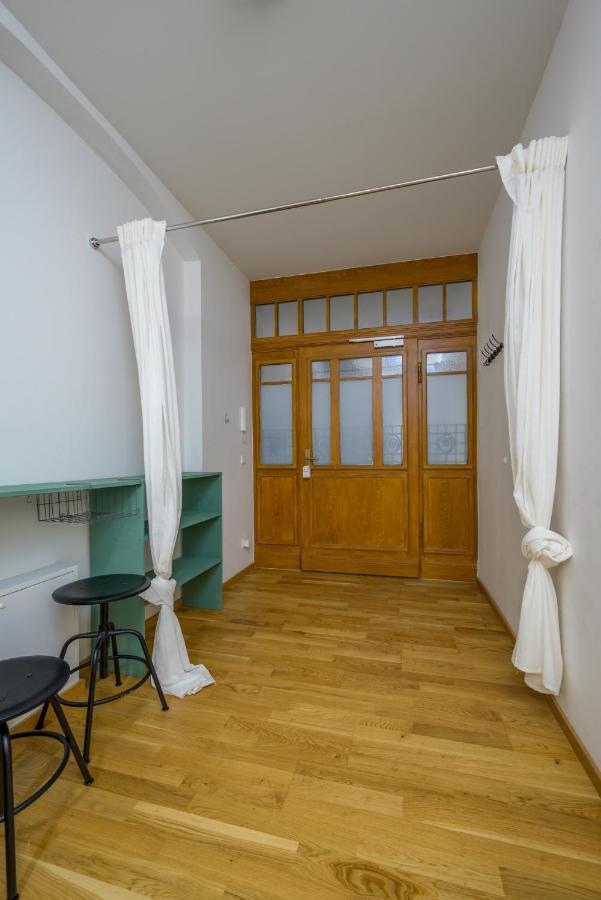 Arbio I Retro Apart Near Leipzig Hauptbahnhof מראה חיצוני תמונה